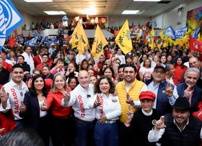 cierran filas con Enrique Galindo