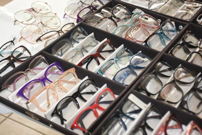 CAMPAÑA DE LENTES DE GRADUACIÓN