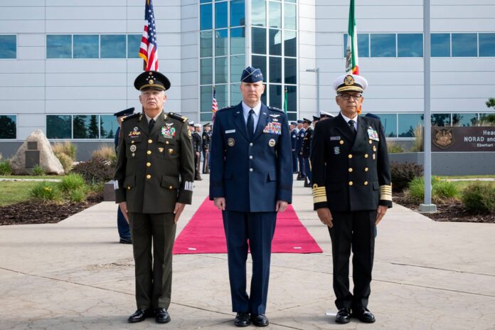 secretarios-de-defensa-y-marina-visitan-cuartel-general-del-comando-norte-de-eeuu.
