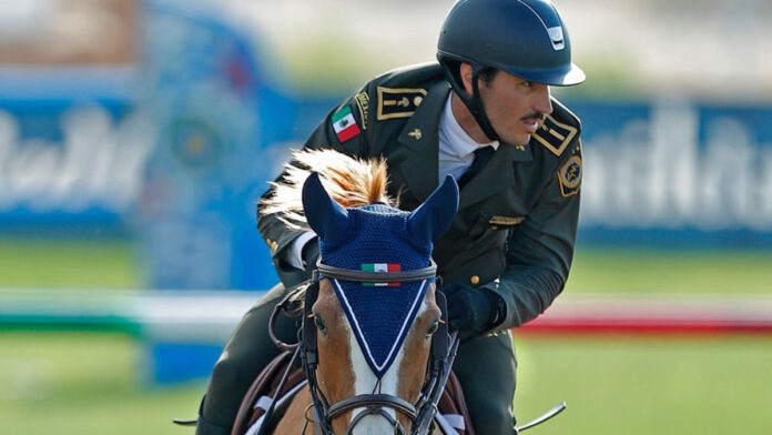 el-subteniente-andres-azcarraga-gana-el-gran-premio-csi4*-de-holanda