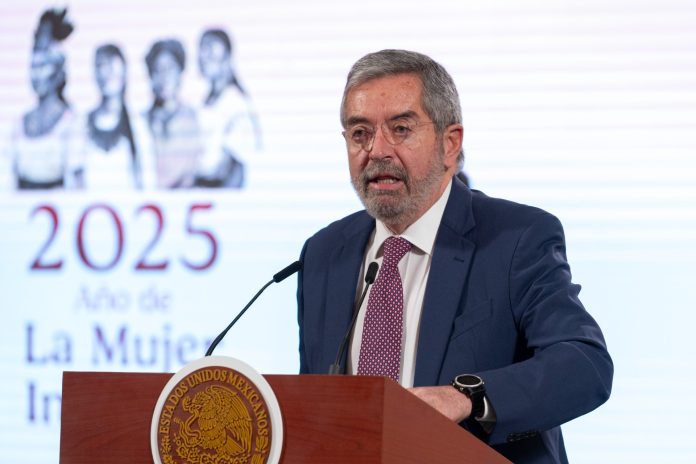 canciller-de-la-fuente-presenta-nuevo-modelo-de-atencion-consular,-¿en-que-consiste?