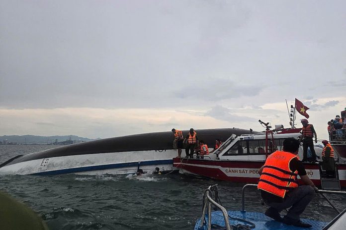 al-menos-29-muertos-tras-volcarse-un-barco-turistico-en-vietnam