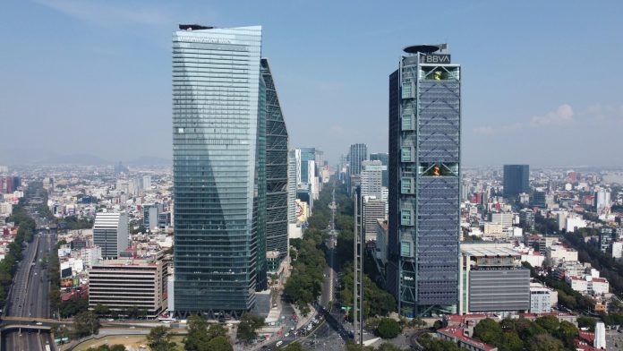 analistas-privados-mantienen-en-0.2-%-estimacion-de-crecimiento-de-la-economia-mexicana-en-2025