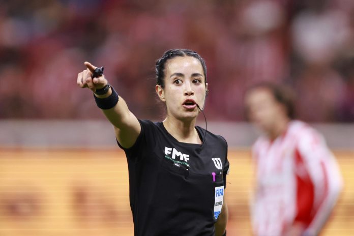gianni-infantino-condena-amenazas-a-la-silbante-mexicana-katia-itzel-garcia