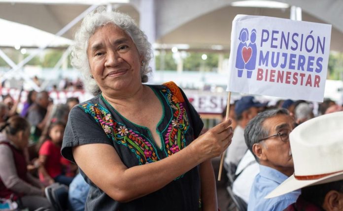 pension-mujeres-bienestar:-¿que-apellidos-se-registran-del-18-al-23-de-agosto?